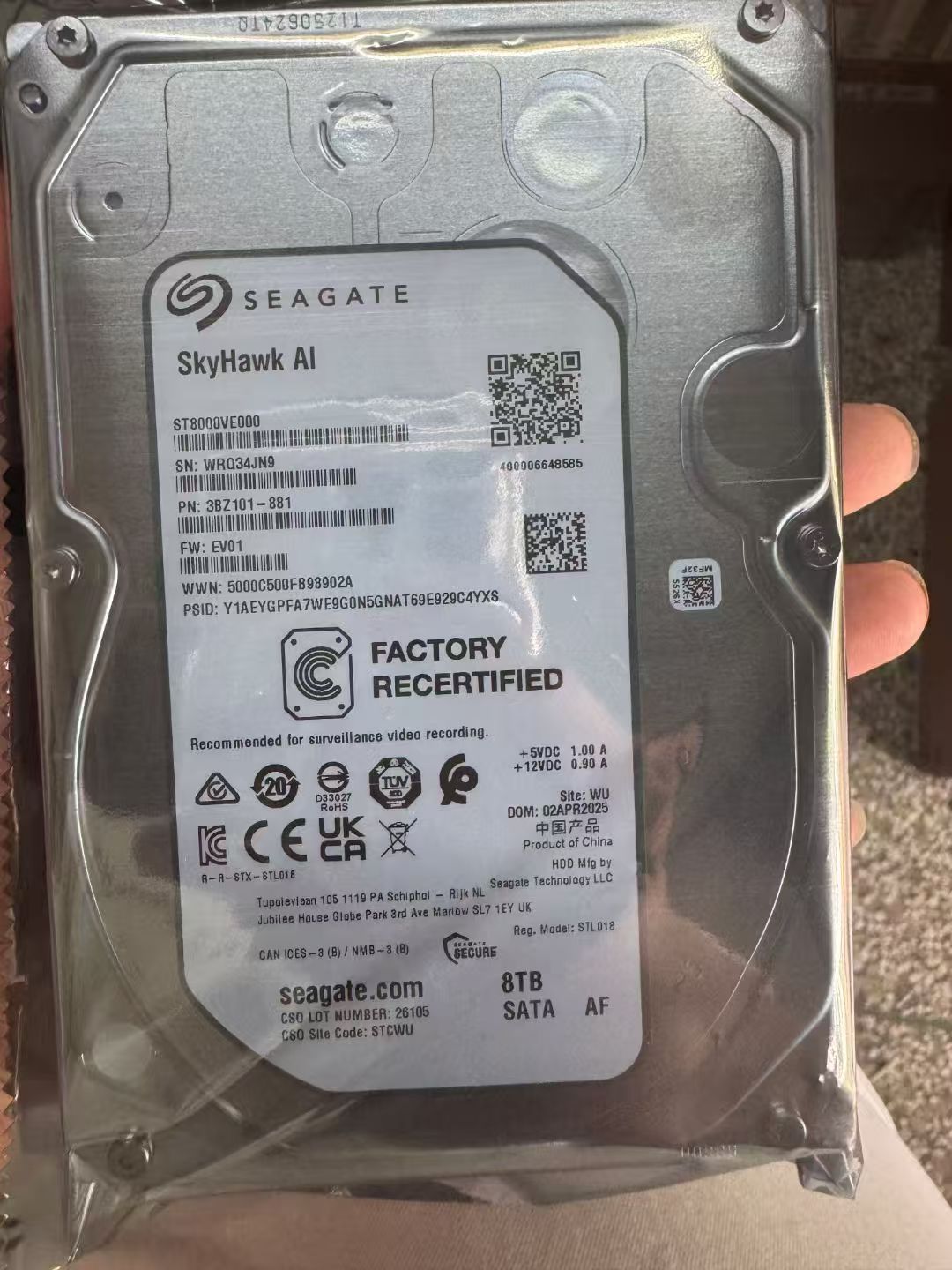 ST8000VE000 R盘.jpg